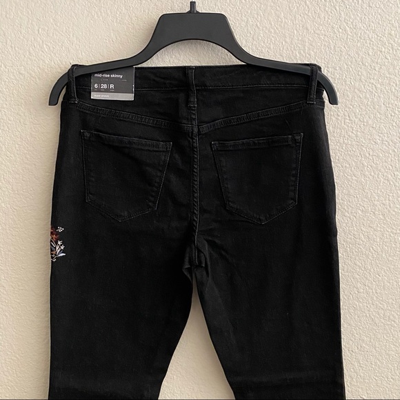 NWT Mossimo sz:6 Black Embroidered Mid-Rise Skinny - Picture 6 of 9